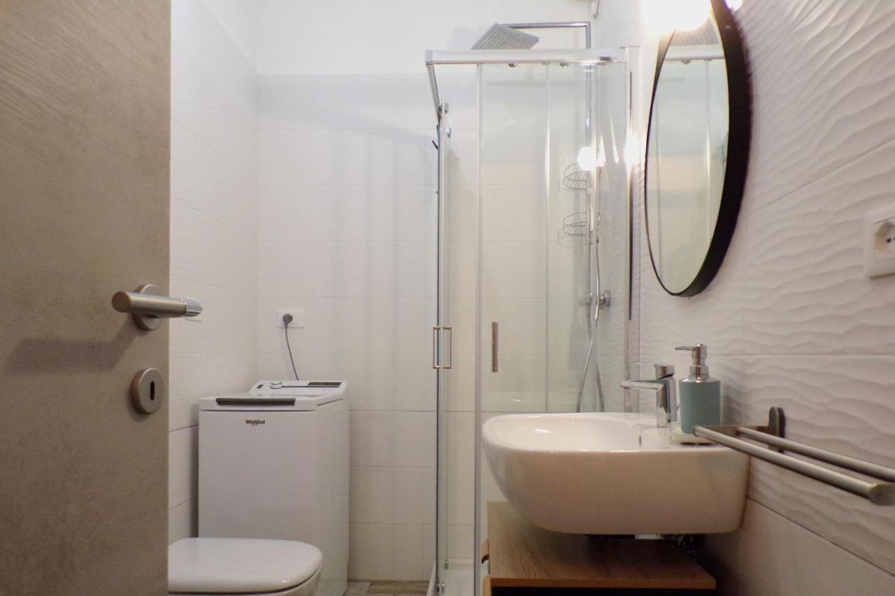 B&B Interno Sg 라킬라 외부 사진