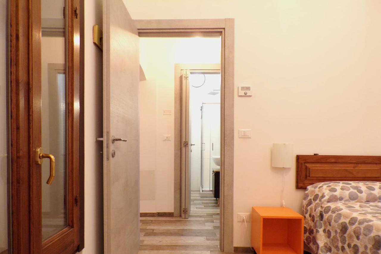 B&B Interno Sg 라킬라 외부 사진